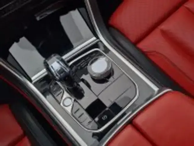 BMW 840