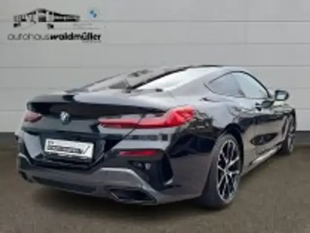 BMW 840