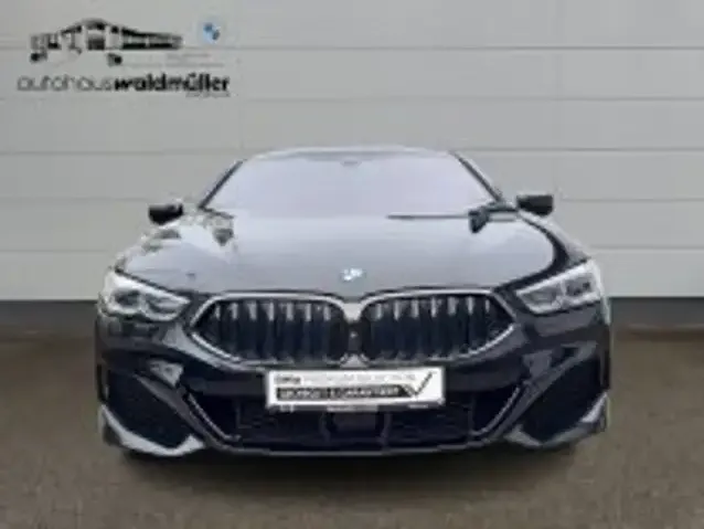 BMW 840