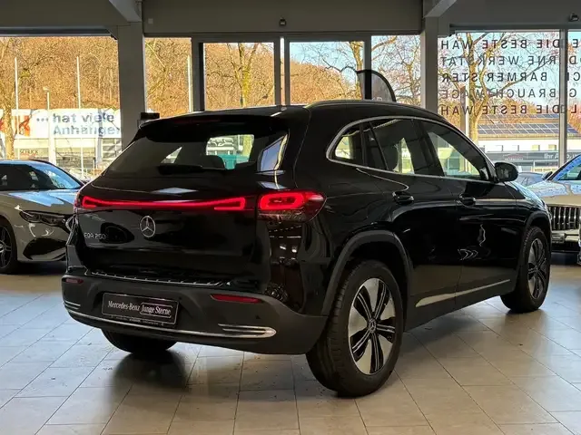 Mercedes-Benz EQA 250