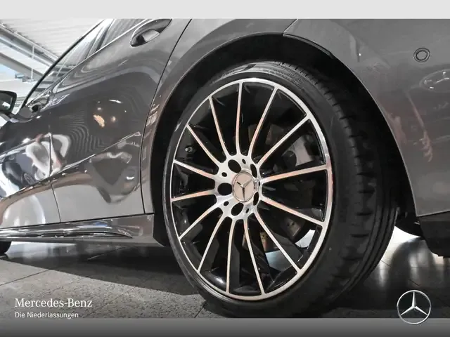 Mercedes-Benz A 35 AMG