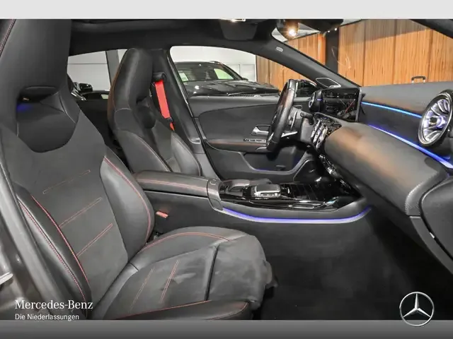 Mercedes-Benz A 35 AMG