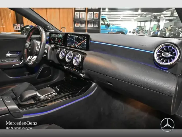 Mercedes-Benz A 35 AMG