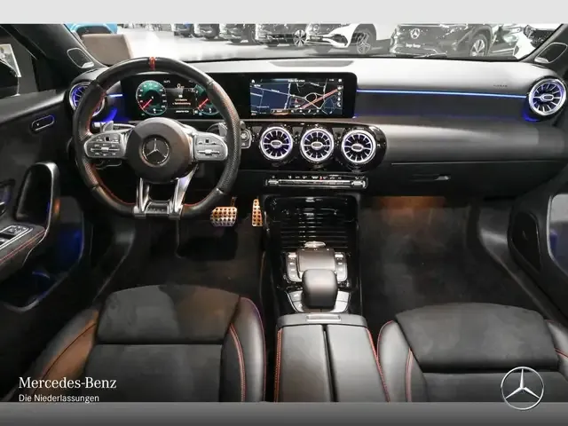 Mercedes-Benz A 35 AMG