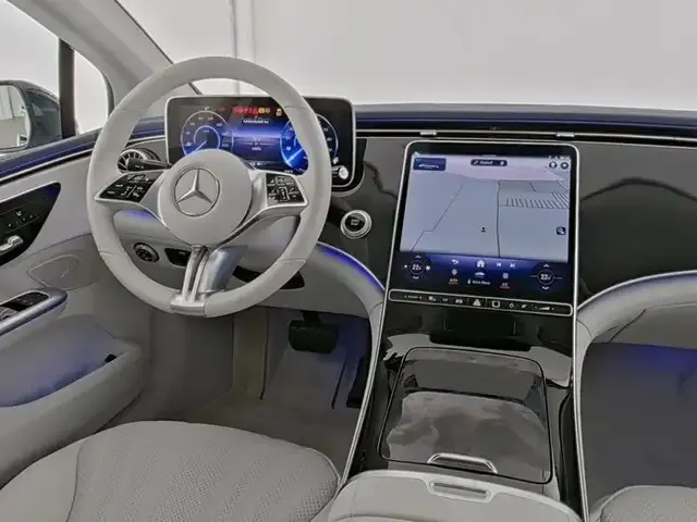 Mercedes-Benz EQE 300