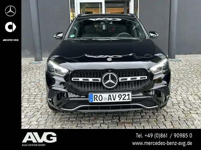 Mercedes-Benz GLA 200