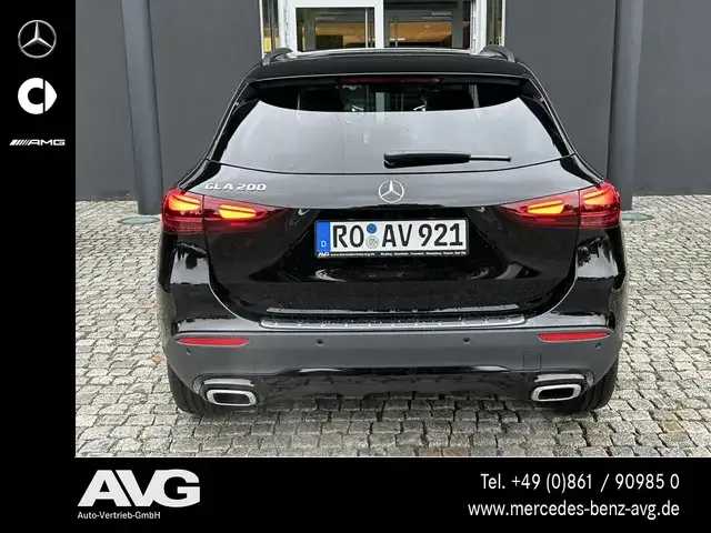 Mercedes-Benz GLA 200