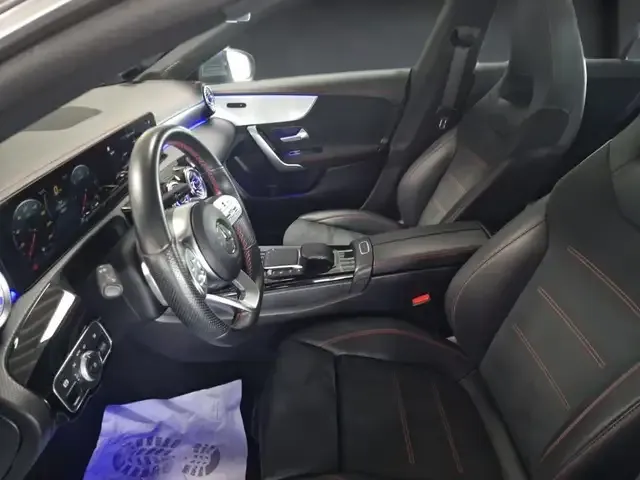 Mercedes-Benz CLA 220