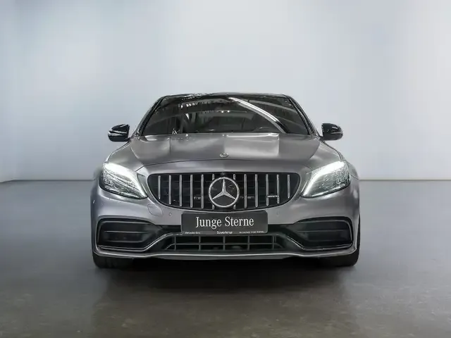 Mercedes-Benz C 63 AMG