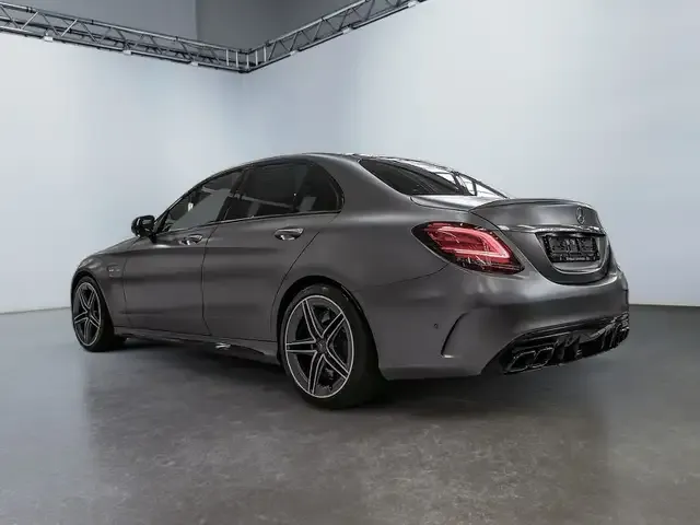 Mercedes-Benz C 63 AMG