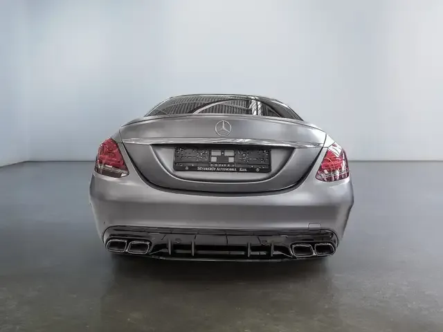 Mercedes-Benz C 63 AMG