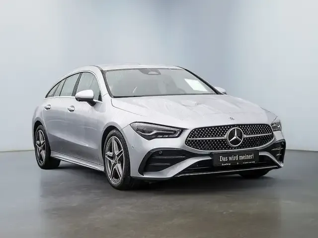 Mercedes-Benz CLA 200