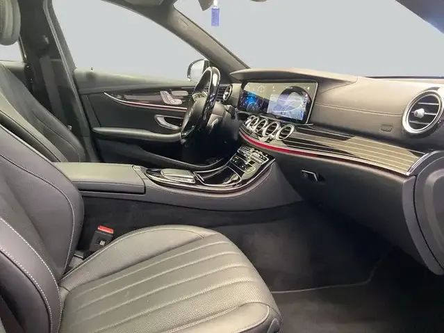 Mercedes-Benz E 400
