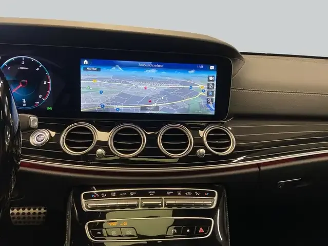 Mercedes-Benz E 400