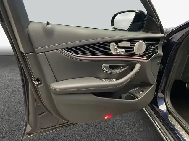 Mercedes-Benz E 400