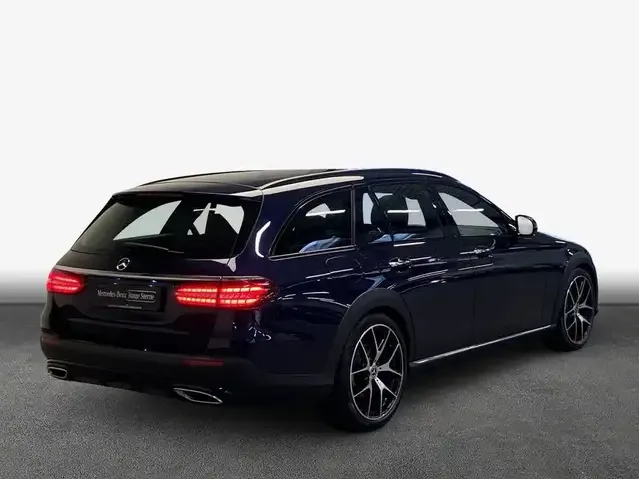 Mercedes-Benz E 400