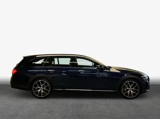 Mercedes-Benz E 400
