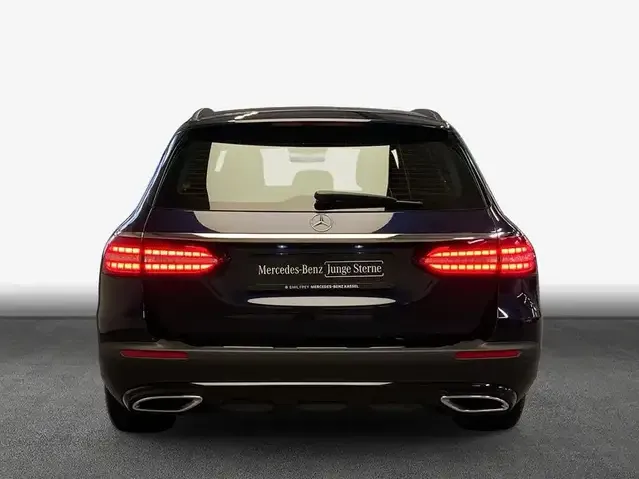 Mercedes-Benz E 400