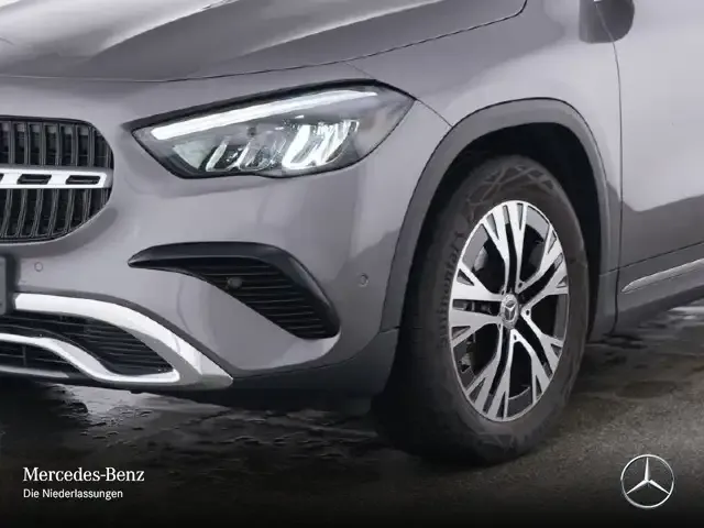 Mercedes-Benz GLA 180