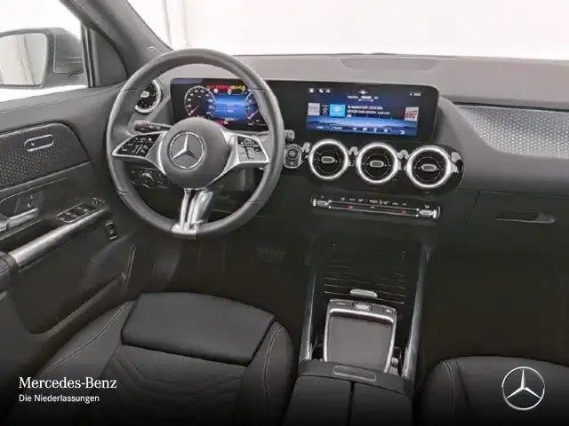 Mercedes-Benz GLA 180