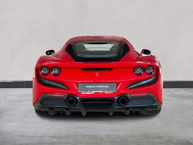 Ferrari F8 Tributo
