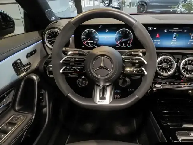 Mercedes-Benz CLA 45 AMG