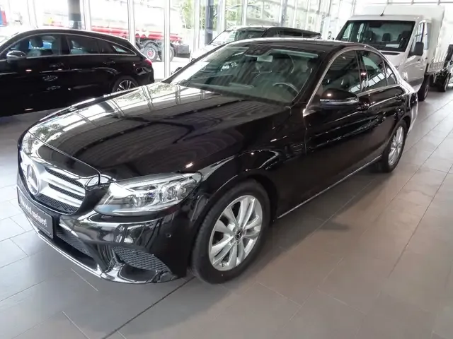 Mercedes-Benz C 180