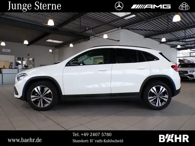 Mercedes-Benz GLA 200