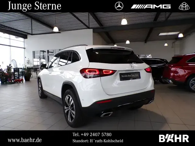 Mercedes-Benz GLA 200