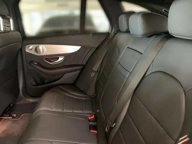 Mercedes-Benz C 400