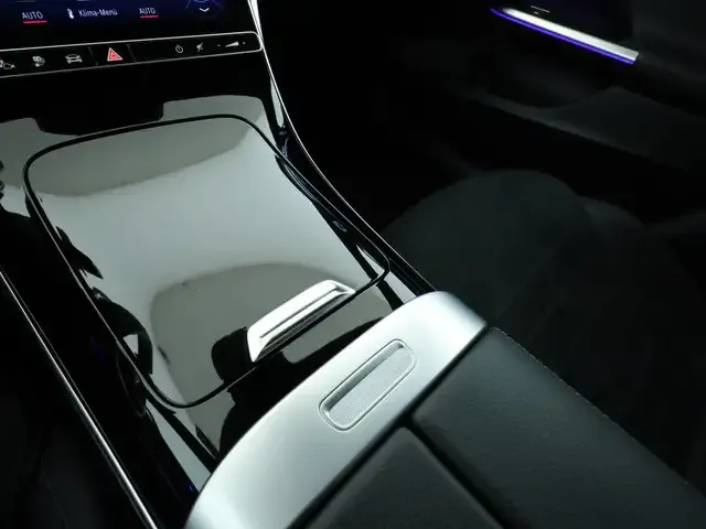 Mercedes-Benz C 400
