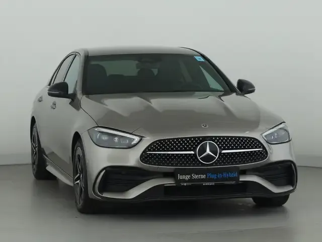 Mercedes-Benz C 400