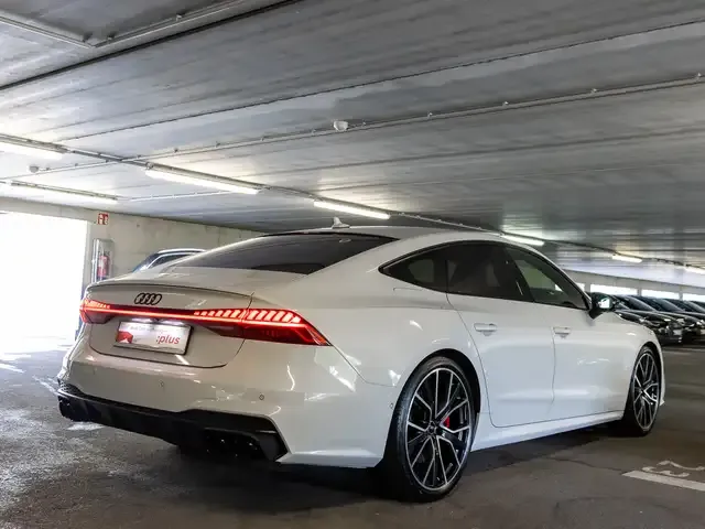 Audi S7