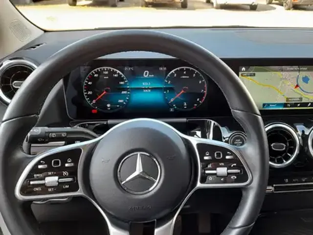 Mercedes-Benz B 200