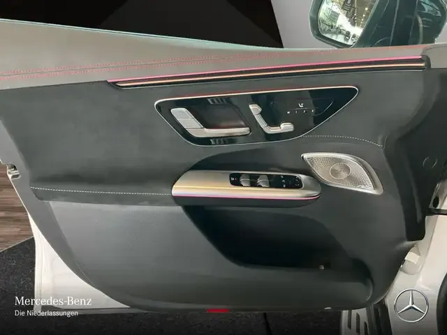 Mercedes-Benz EQE SUV