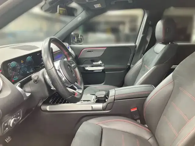 Mercedes-Benz EQB 300