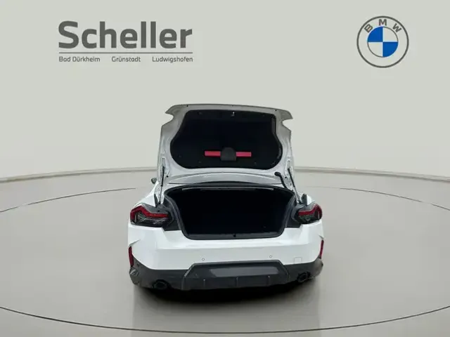 BMW 220