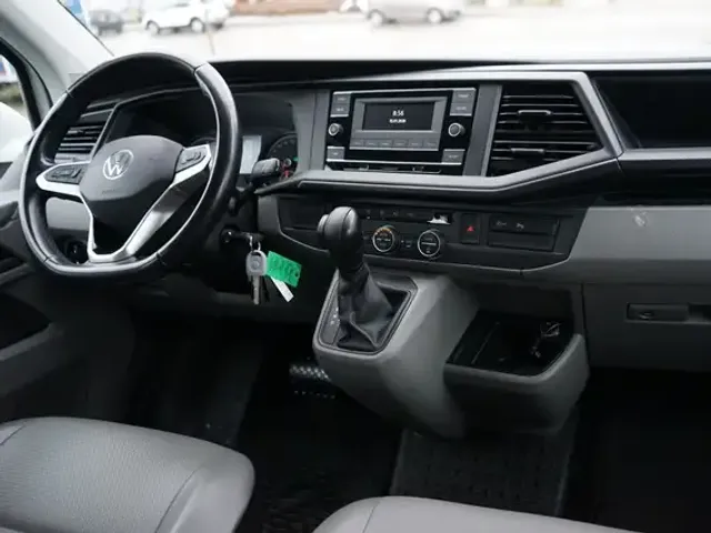 Volkswagen T6.1 Caravelle