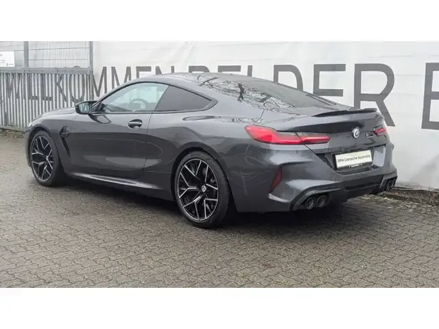 BMW M8