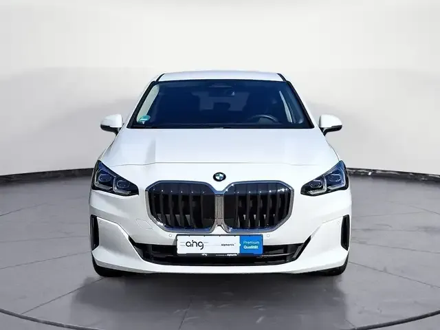 BMW 216