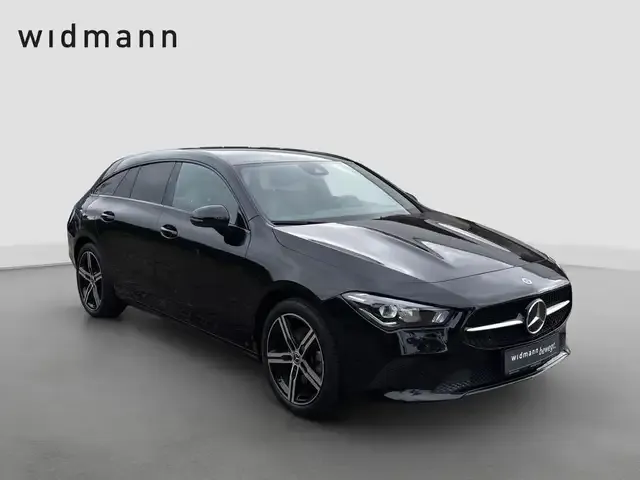 Mercedes-Benz CLA 220