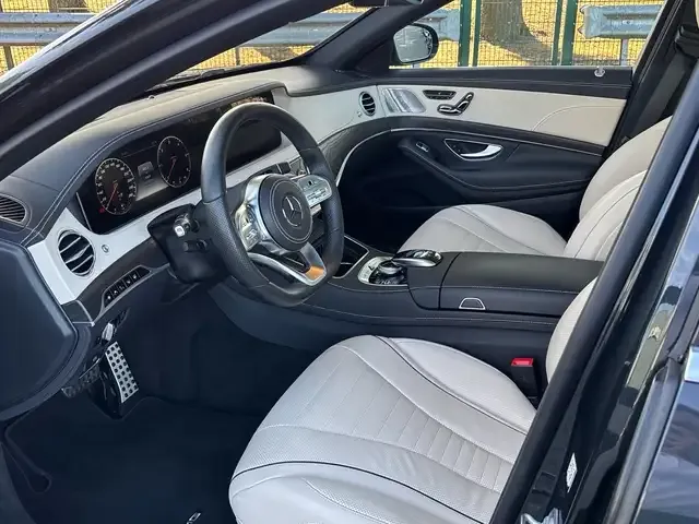 Mercedes-Benz S 400