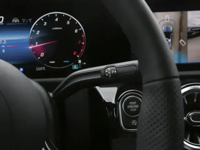 Mercedes-Benz CLA 180
