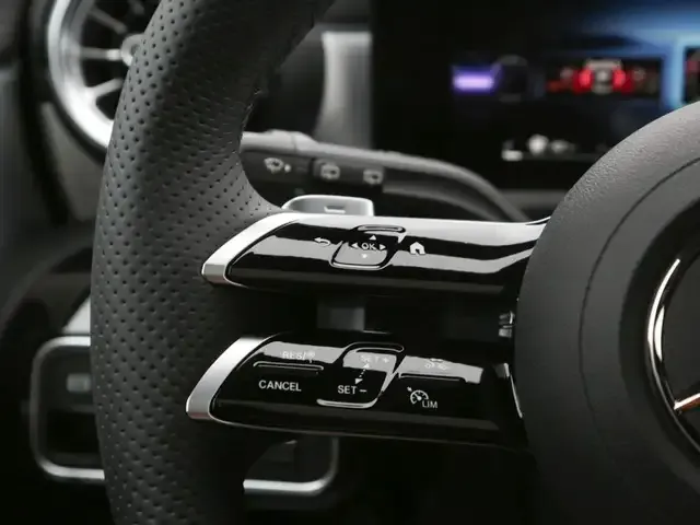 Mercedes-Benz CLA 180