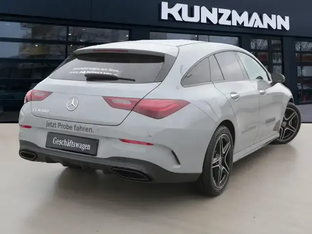 Mercedes-Benz CLA 180