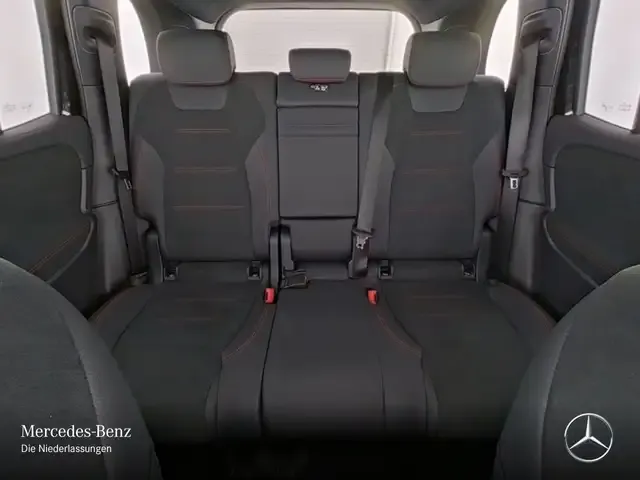 Mercedes-Benz EQB 250