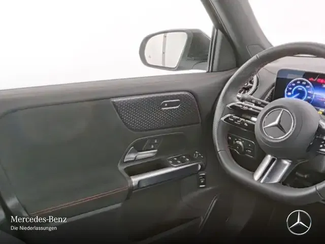 Mercedes-Benz EQB 250
