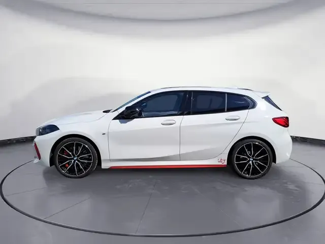 BMW 128