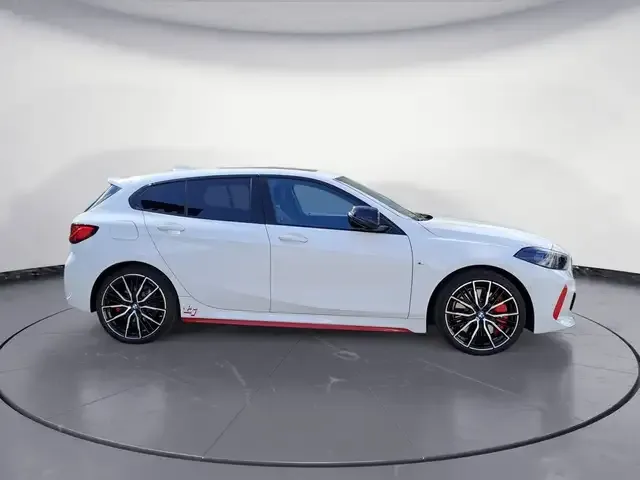 BMW 128