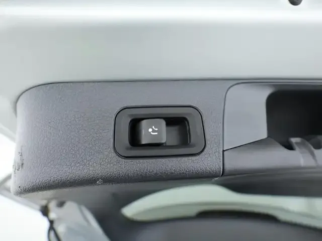 Mercedes-Benz GLB 220